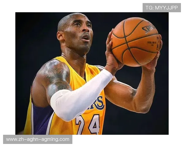 科比经典壁纸收藏：致敬永远的湖人传奇